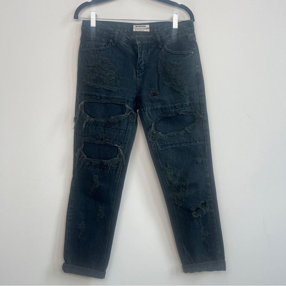 One x Oneteaspoon Awesome Baggies in dark wash. Size 24.